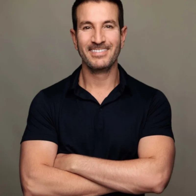 Alex Michaelides